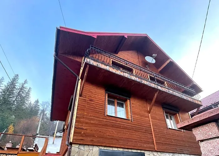 M Villa *
