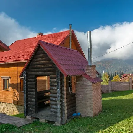 M Villa *